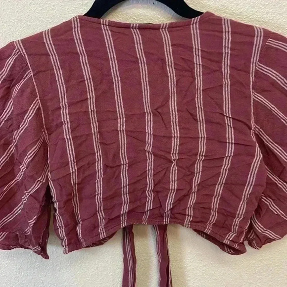 AMERICAN EAGLE Women’s Cropped Blouse - Picture 5 of 6